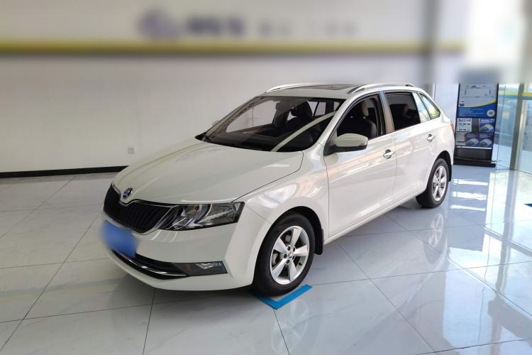 Used Skoda Rapid Spaceback 2018 1.6L Automatic Comfort Edition
