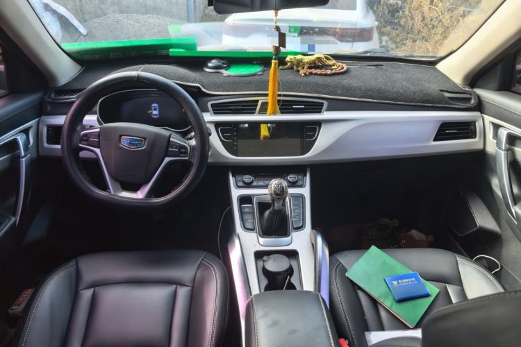 Used Geely Auto Emgrand X7 Sport 2018 1.8TD Manual Two-Wheel Drive Smart Connect 4G Internet Edition
