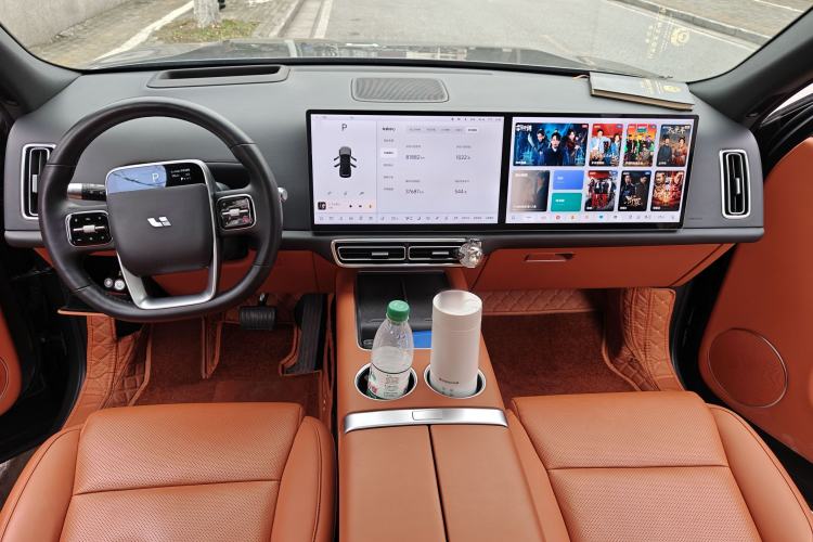 Used Li Auto L8 2023 Pro Model
