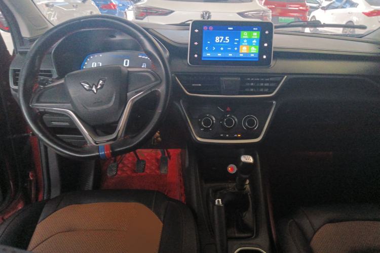 Used Wuling Hongguang S3 2019 1.5L Manual Comfort Model China VI Standard
