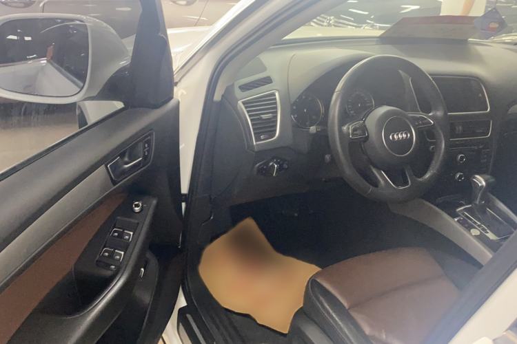 Used Audi Q5 2018 Collector's Edition 40 TFSI Ambition Model
