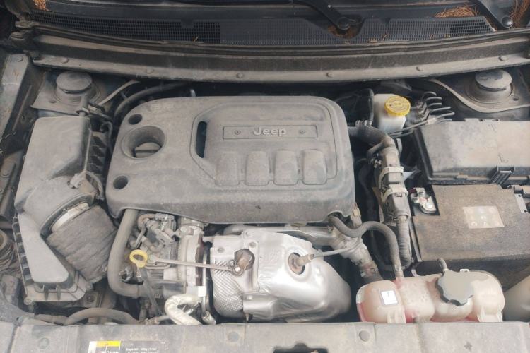 Used  Grand Commander 2018 2.0T Four-Wheel Drive Premium Navigation Version China V
