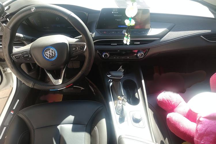 Used Buick Velite 6 2020 Plug-in Hybrid Connected Fashion Model
