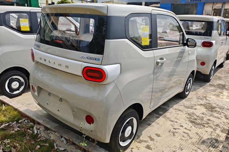 Used Wuling Hongguang MINIEV 2024 3rd Generation 215km Youth Edition