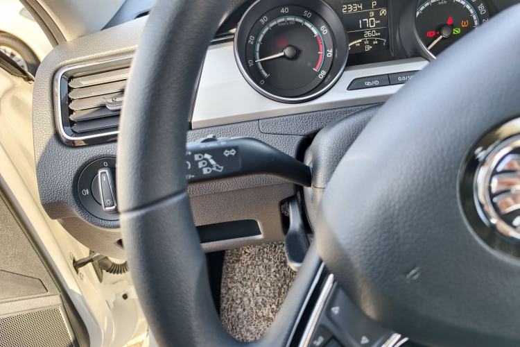 Used Skoda Rapid 2020 1.5L Automatic Comfort Edition
