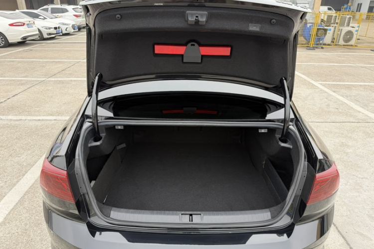 Used Volkswagen Magotan 2023 2 Million Units Limited-Edition 380TSI DSG Flagship Version
