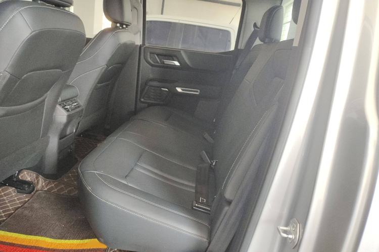 Used JMC DaDao 2023 Chasing Light 2.3T Diesel Automatic 4x4 Standard-Wheel Enjoyment Model
