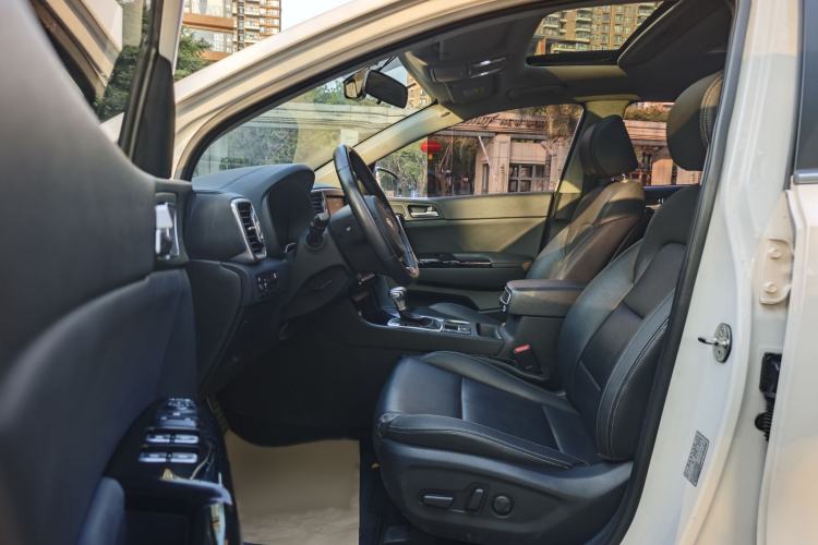 Used Kia KX5 2017 1.6T Automatic Two-Wheel Drive 15th Anniversary Special Edition DLX
