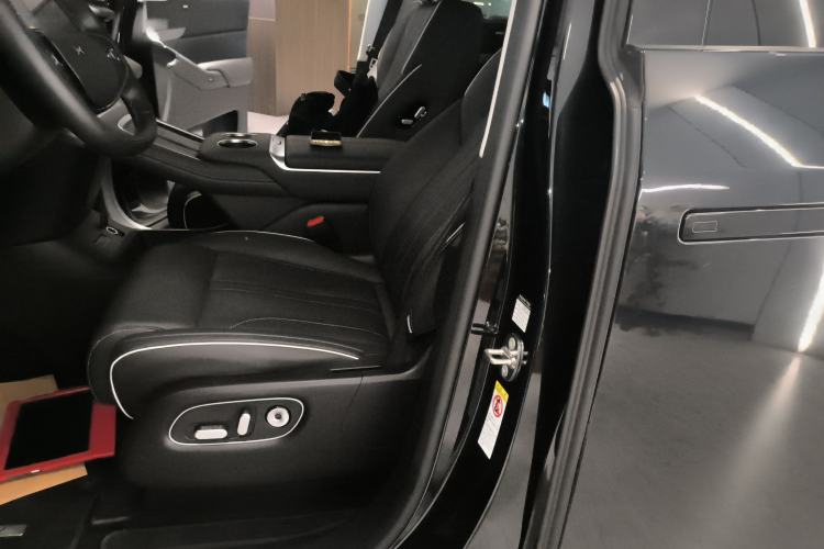 Used XPeng X9 2024 610 Long-Range Pro
