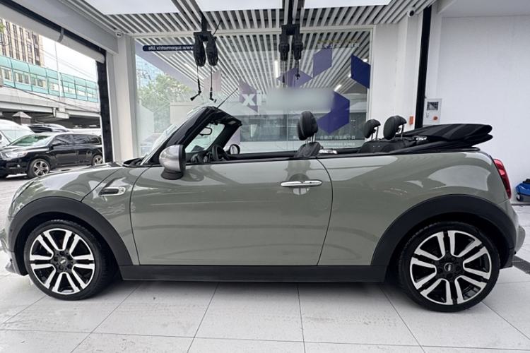 Used  MINI 2018 1.5T COOPER CABRIO Artist
