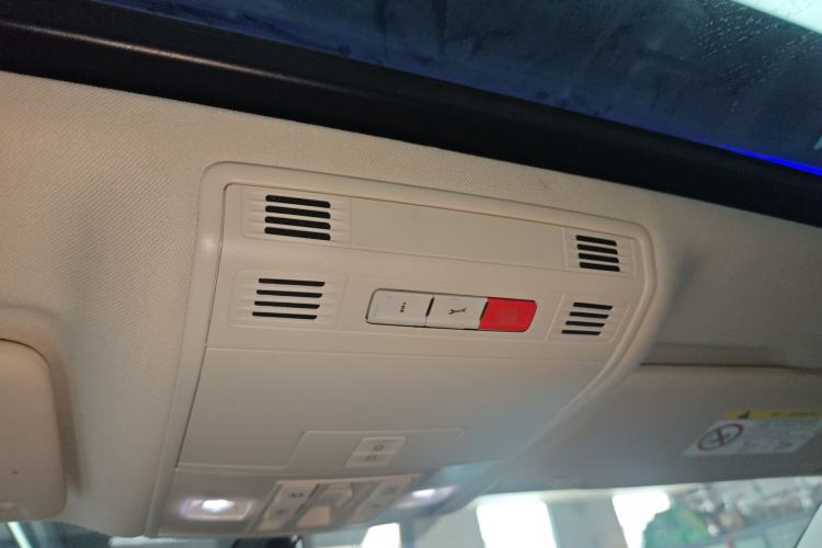 Used Volkswagen Variant 2018 380TSI Two-Wheel Drive Comfort Edition