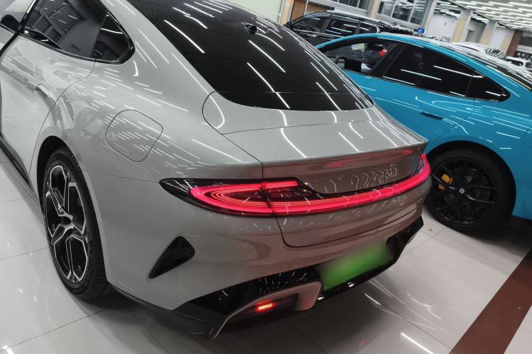 Used  SU7 2024 Four-Wheel Drive Ultra-Long Range Advanced Intelligent Driving Max Edition