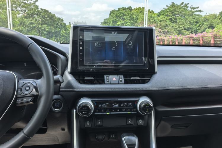 Used Toyota RAV4 2020 2.0L CVT Four-Wheel Drive Prestige Edition