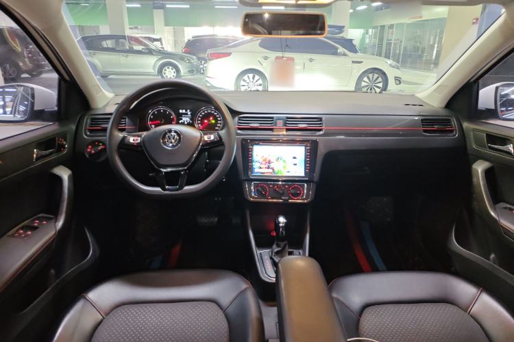 Used Volkswagen Santana 2017 Haval H9 1.6L Automatic Comfort Edition
