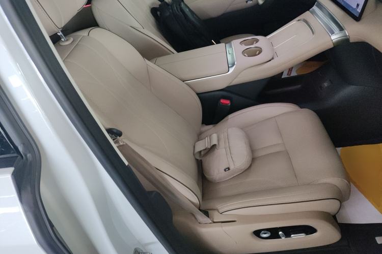 Used XPeng X9 2025 740 Ultra-Long Range Max