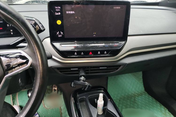 Used Volkswagen ID.4 CROZZ 2021 Long-Range Lite PRO Two-Wheel Drive Version
