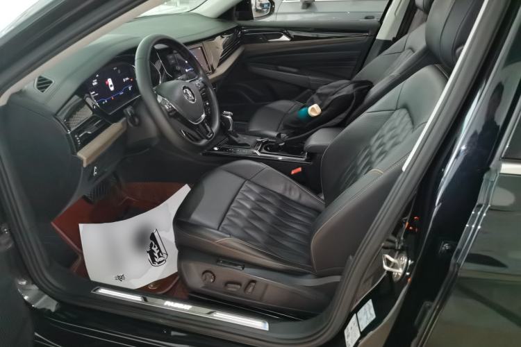 Used Volkswagen Passat 2019 330TSI Luxury Edition China VI Standard