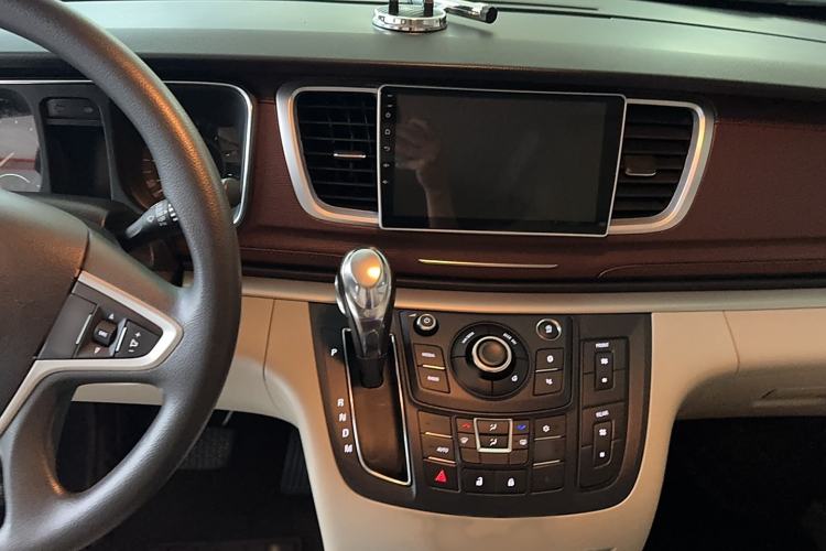 Used Buick GL8 2018 28T Comfort Model China VI Standard
