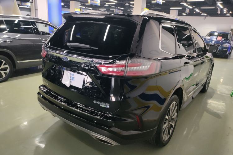 Used Ford Edge 2021 PLUS EcoBoost 245 Two-Wheel-Drive Titanium 7-Seater