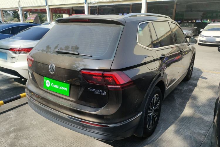 Used Volkswagen Tiguan L 2017 380TSI Automatic All-Wheel-Drive Luxury Edition
