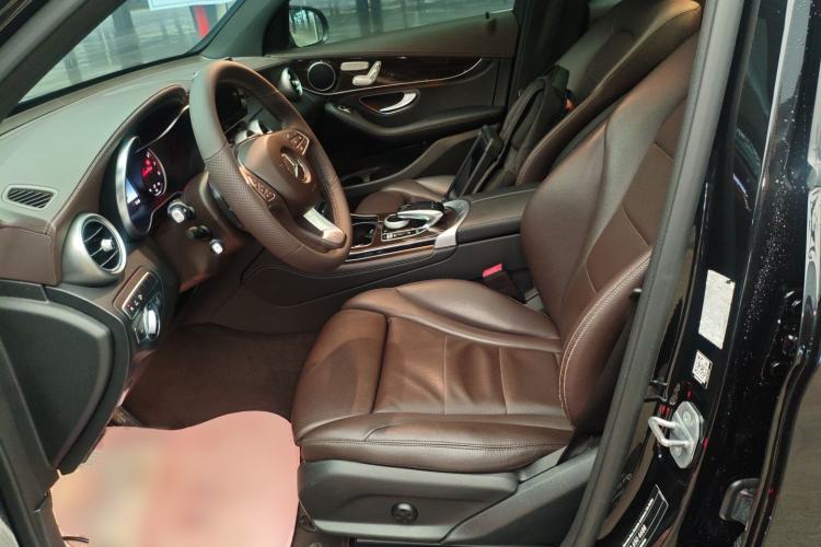 Used Mercedes-Benz GLC 2019 Facelift GLC 260 L 4MATIC Luxury Model
