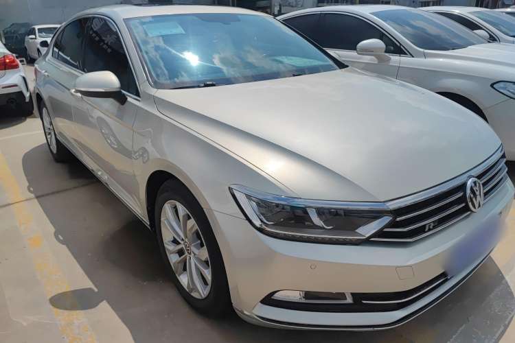 Used Volkswagen Magotan 2019 330TSI DSG Luxury Model China V Standard
