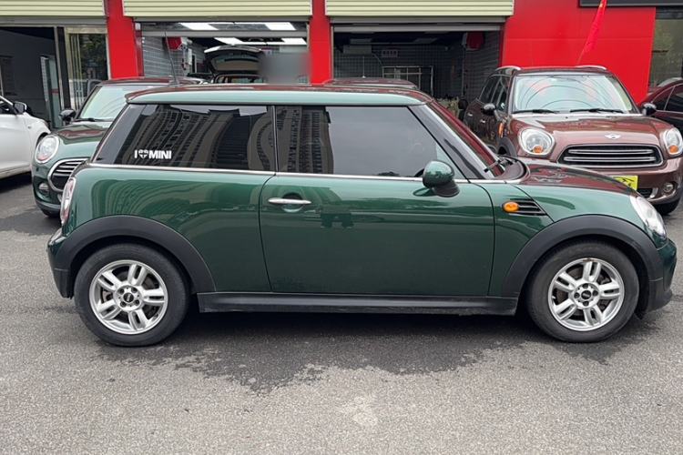 Used  MINI 2011 1.6L ONE

