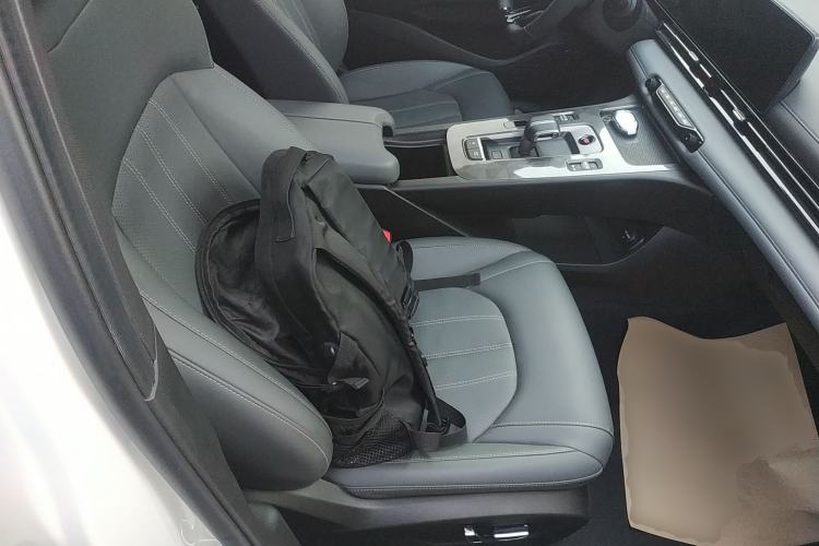 Used GAC Trumpchi EMPOW 2024 270T DCT Yingbao R-Style Edition
