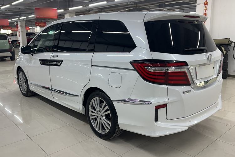 Used Honda Elysion 2016 2.4L Style Edition