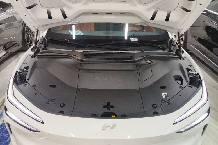 Used ONVO L60 2024 60 kWh Rear-Drive Version
