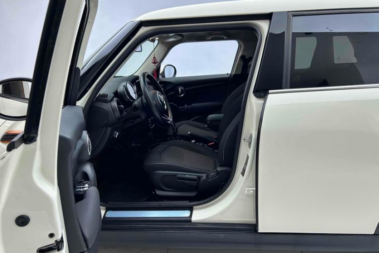 Used  MINI 2018 1.5T ONE Five-Door Edition
