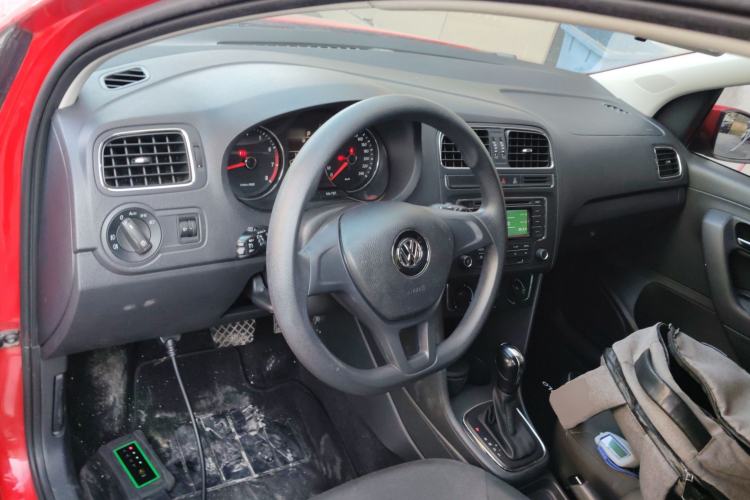 Used Volkswagen Polo 2014 1.4L Automatic Comfort Edition
