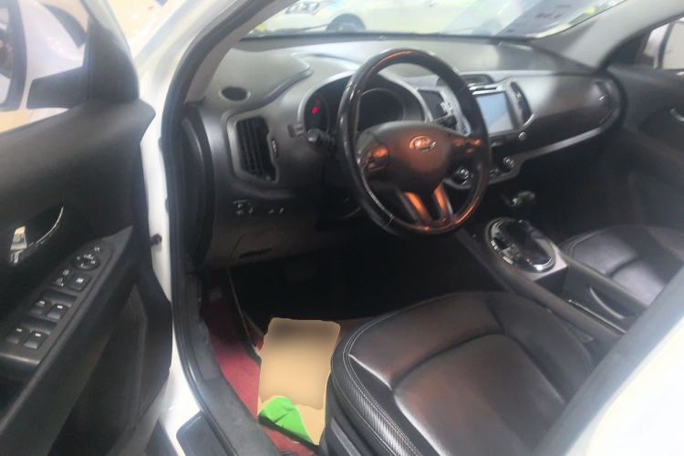 Used Kia Sportage R 2015 2.0L Automatic Two-Wheel Drive DLX Model