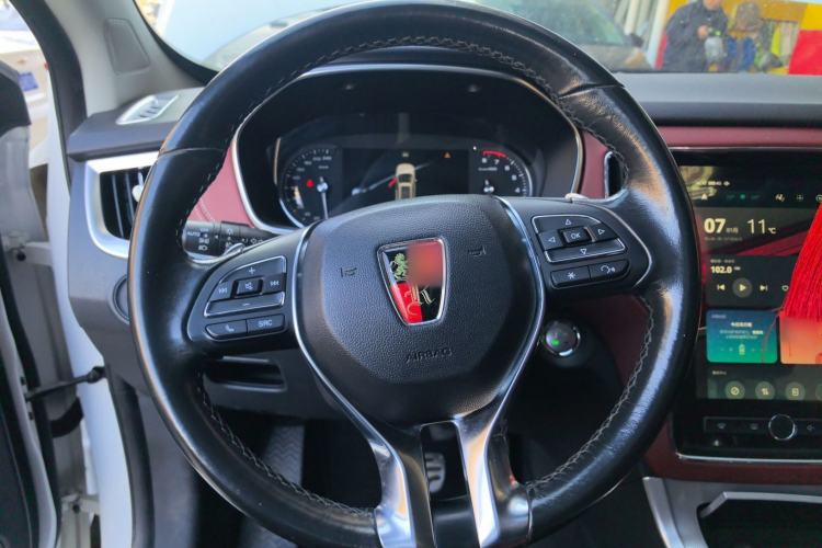 Used Roewe RX5 2016 30T Four-Wheel Drive Automatic Internet Smart Luxury Edition
