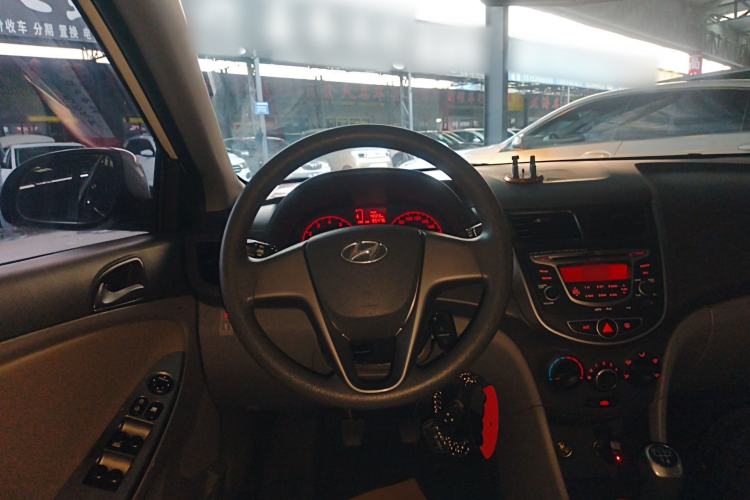 Used Hyundai Verna 2014 1.4L Manual Smart GLS Trim
