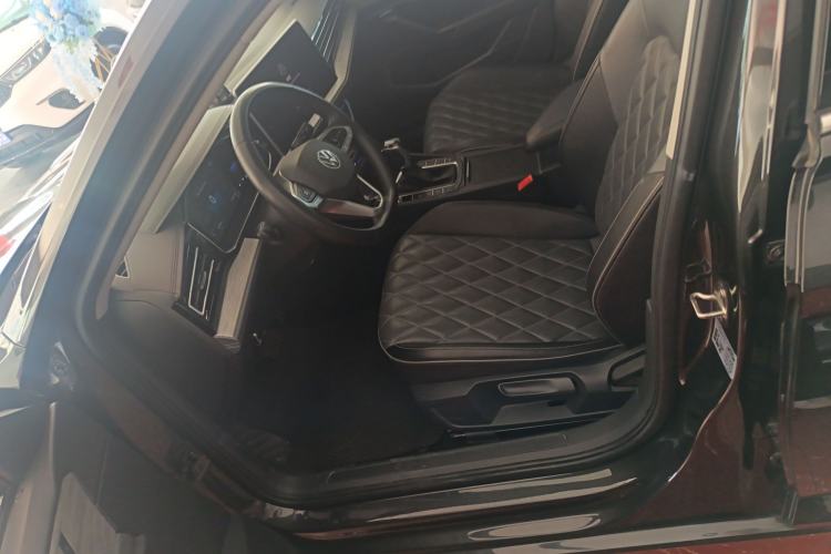 Used Volkswagen Sagitar 2023 200TSI DSG Excellence Edition
