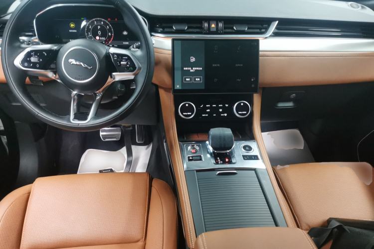 Used Jaguar F-PACE 2025 P250 R-Dynamic SE