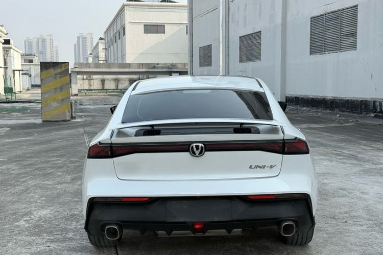 Used Changan UNI-V 2023 1.5T Prestige Model
