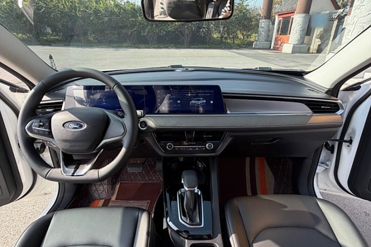 Used Ford Escort 2021 1.5L Automatic Diamond Edition
