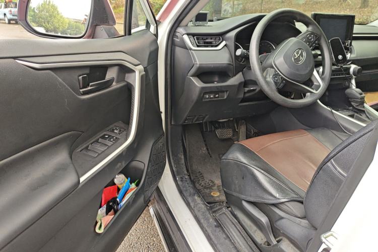 Used Toyota RAV4 2022 2.0L CVT Two-Wheel Drive Urban Edition
