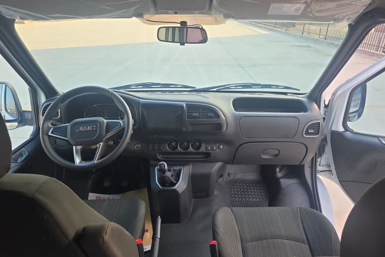 Used JMC Transit 2021 2.8T Space King Standard Version Long Wheelbase Mid-Height Roof Rear Single Tire – Step 6-Seater Diesel China VI Emission Standard JX493
