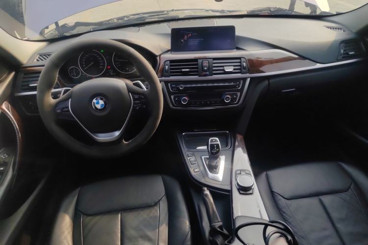 Used BMW 3 Series 2014 320Li Luxury Design Package
