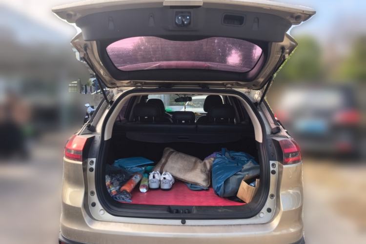 Used Geely Auto Emgrand X7 Sport 2018 1.8TD Manual Two-Wheel Drive Smart Connect 4G Internet Edition
