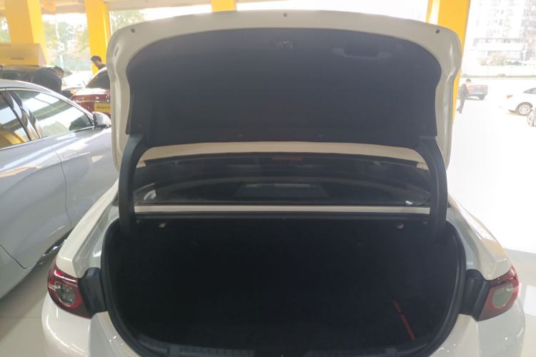 Used Mazda Mazda 3 Axela 2023 2.0L Automatic Zhiyao Edition
