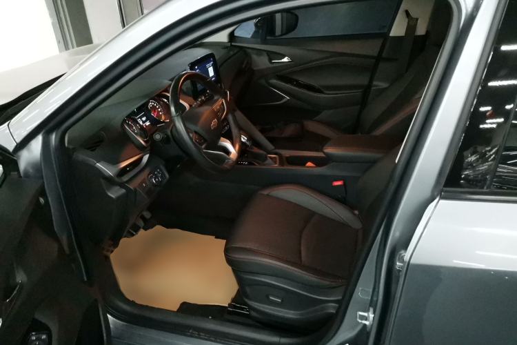 Used Chevrolet Orlando 2020 Light Hybrid Redline 530T Automatic Enjoyment Edition (5+2 Models)