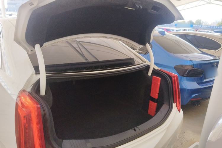 Used Cadillac XTS 2015 28T Comfort Model
