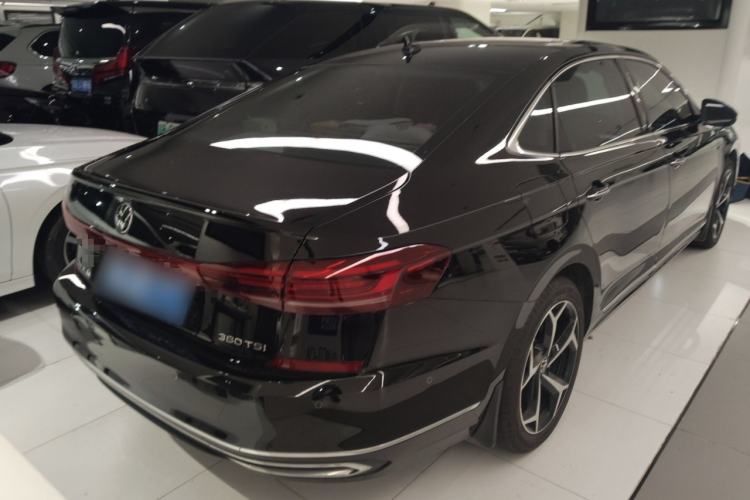 Used Volkswagen Passat 2024 380TSI Starry Luxury Edition
