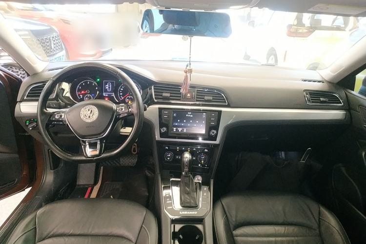 Used Volkswagen Lamando 2017 280TSI DSG Comfort Edition
