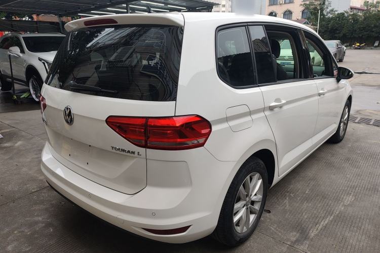 Used Volkswagen Touran 2021 Volkswagen Touran L 280TSI DSG Style Edition 7 Seats