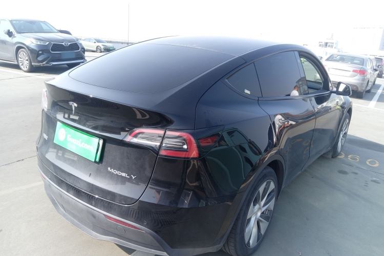 Used Tesla Model Y 2022 Rear-Wheel-Drive Version
